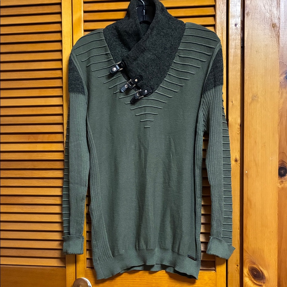 Elegant Green and Charcoal Turtleneck Sweater
